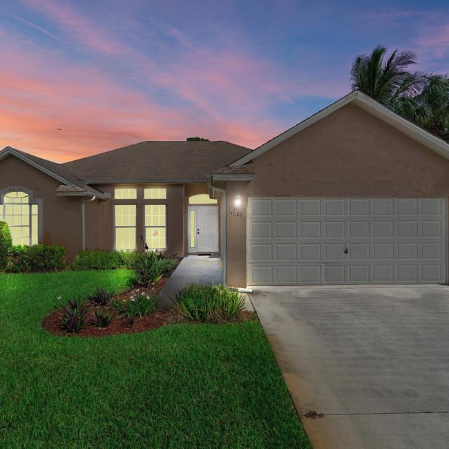 We buy houses Treasure Coast Florida
